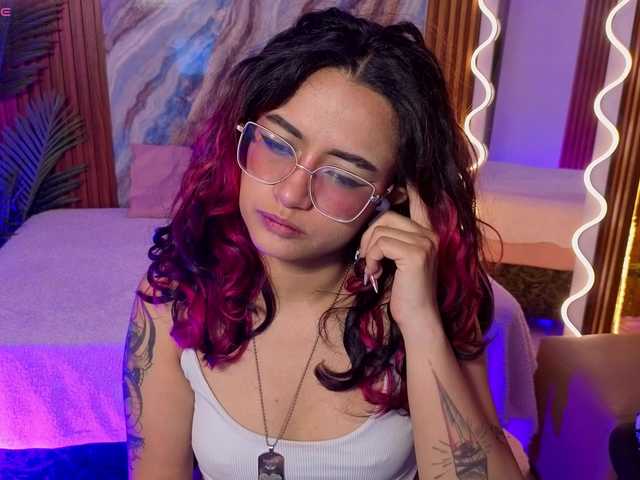 Kristen-tay live cam on BongaCams