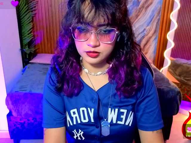 Kristen-tay live cam on BongaCams