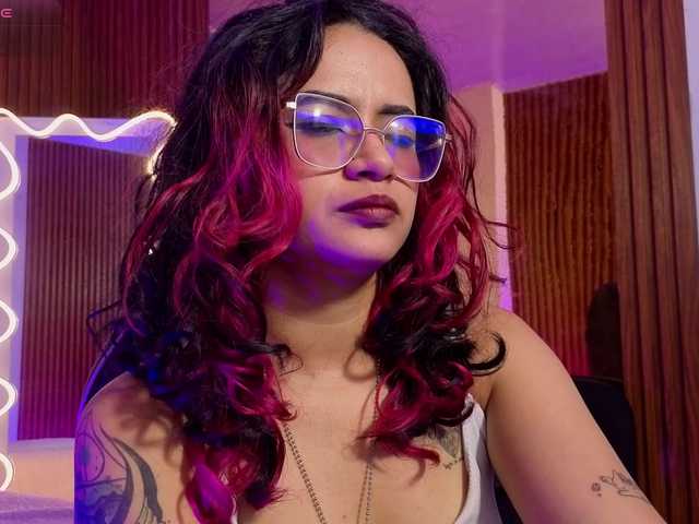 Kristen-tay live cam on BongaCams