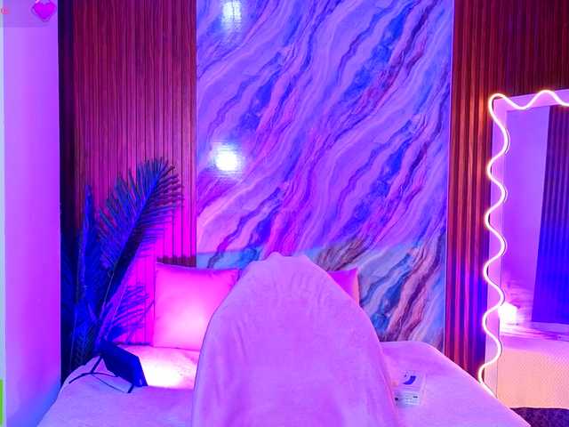 Kristen-tay live cam on BongaCams