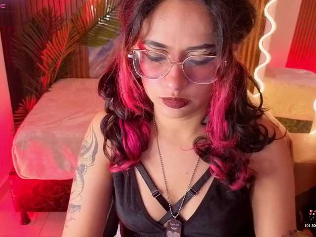 Kristen-tay live cam on BongaCams