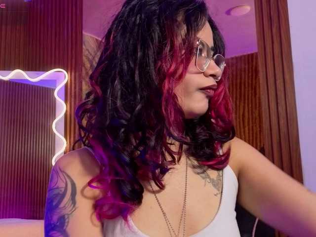 Kristen-tay live cam on BongaCams