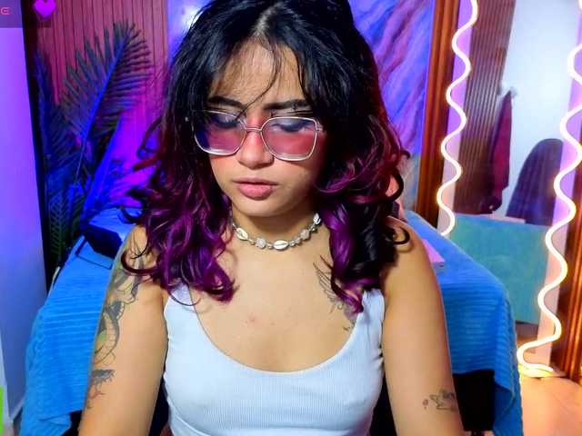 Kristen-tay live cam on BongaCams