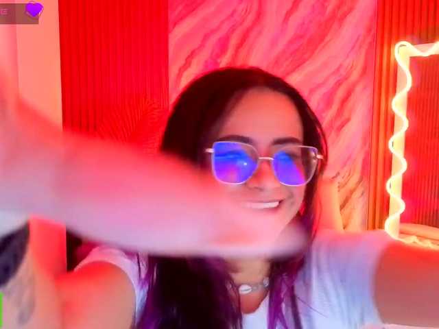 Kristen-tay live cam on BongaCams