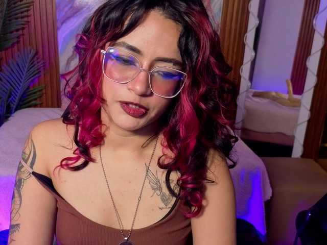 Kristen-tay live cam on BongaCams