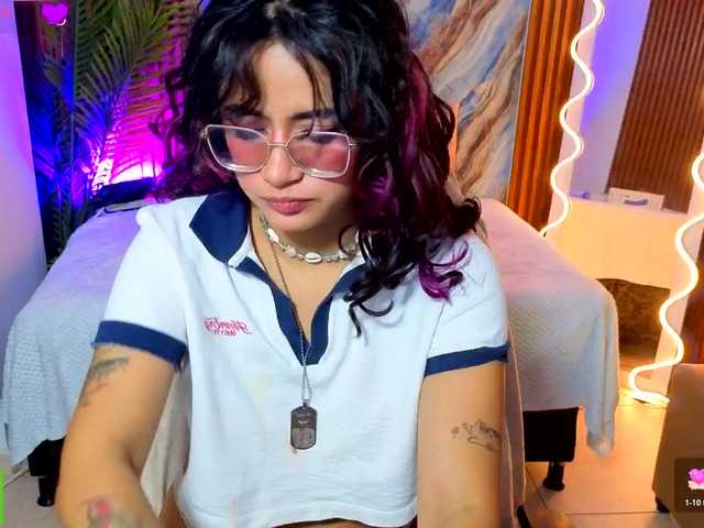 Kristen-tay live cam on BongaCams