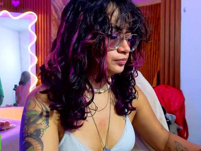 Kristen-tay live cam on BongaCams