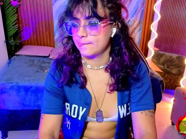 Kristen-tay live cam on BongaCams