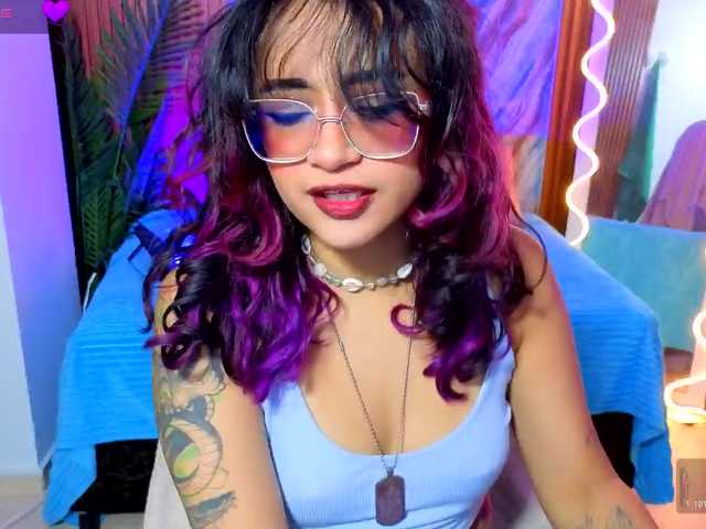Kristen-tay live cam on BongaCams