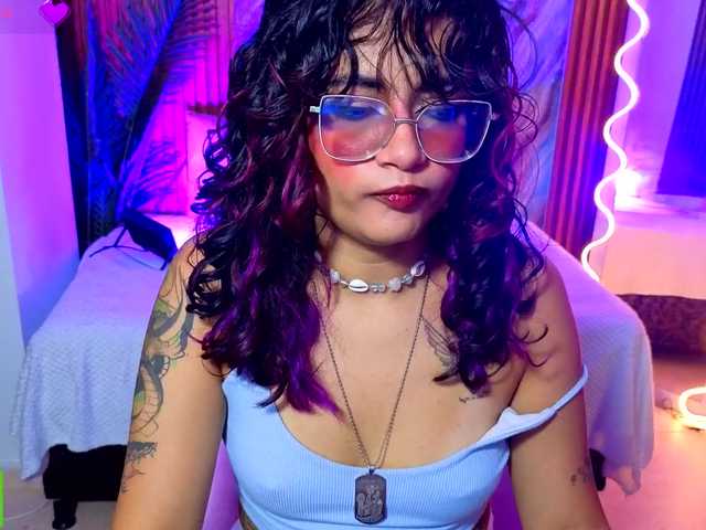 Kristen-tay live cam on BongaCams