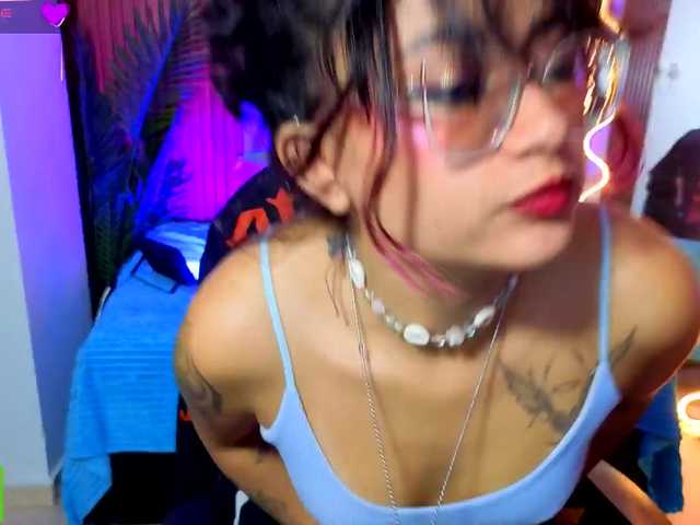 Kristen-tay live cam on BongaCams