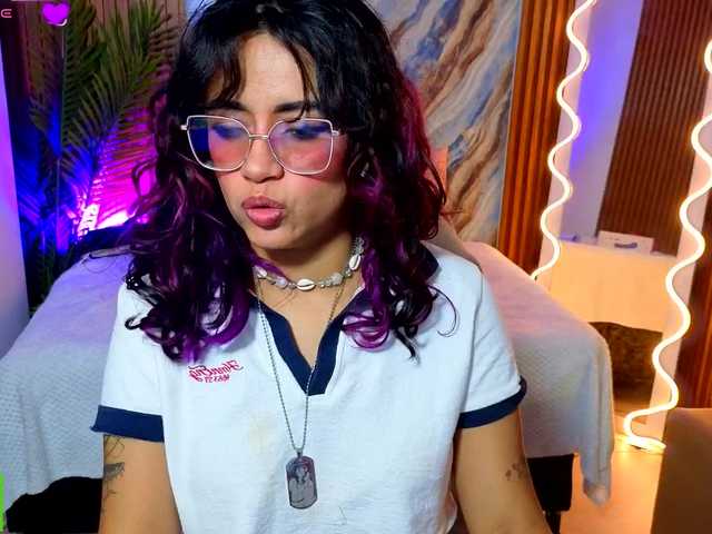 Kristen-tay live cam on BongaCams