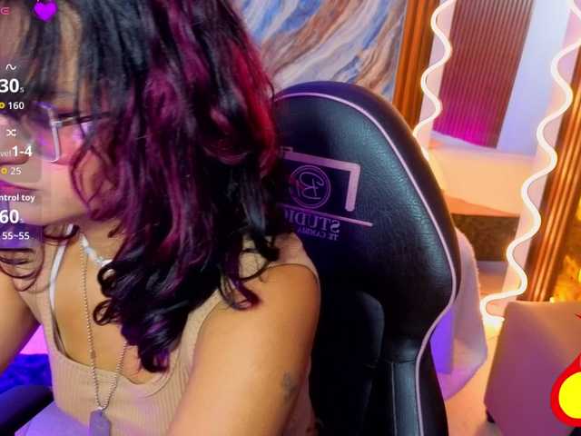Kristen-tay live cam on BongaCams