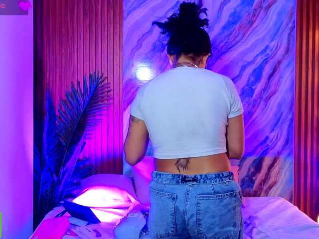 Kristen-tay live cam on BongaCams