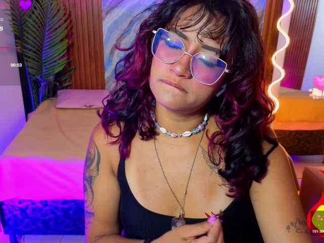 Kristen-tay live cam on BongaCams