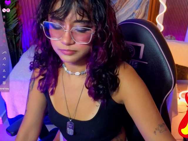 Kristen-tay live cam on BongaCams
