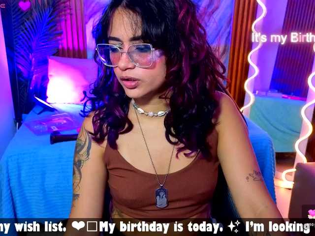 Kristen-tay live cam on BongaCams