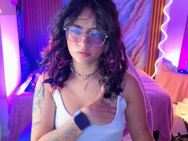 Kristen-tay live cam on BongaCams
