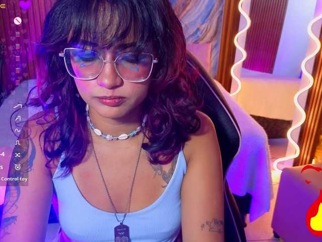 Kristen-tay live cam on BongaCams
