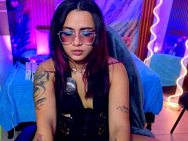 Kristen-tay live cam on BongaCams