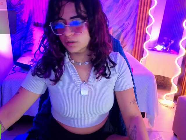 Kristen-tay live cam on BongaCams