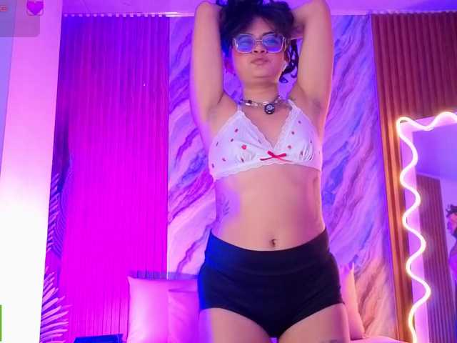 Kristen-tay, en directo ahora en BongaCams