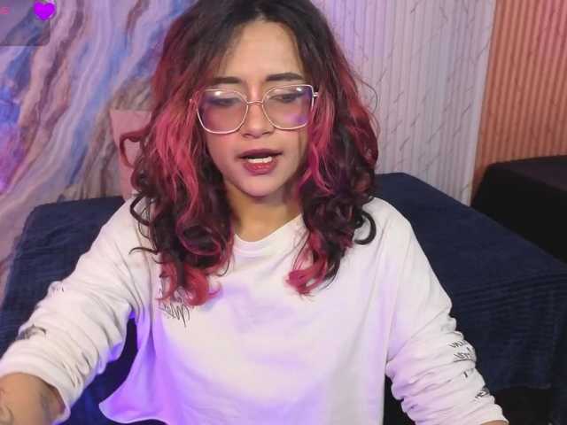 Kristen-tay's BongaCams show and profile