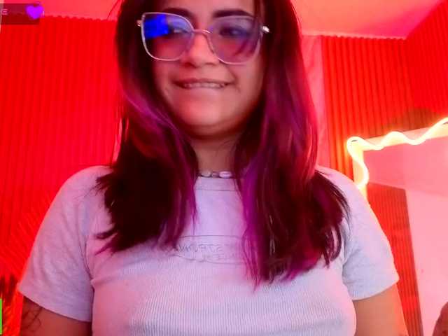 Kristen-tay live cam on BongaCams