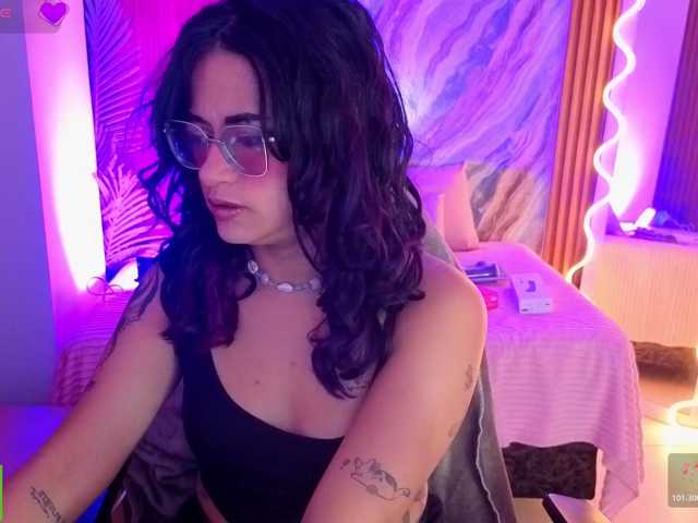 Kristen-tay