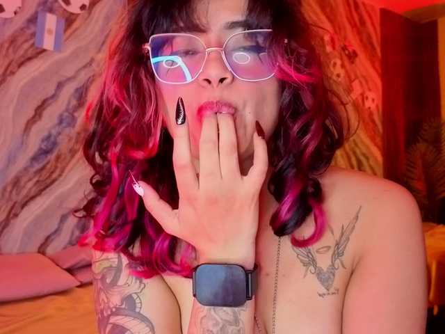 Kristen-tay live cam on BongaCams