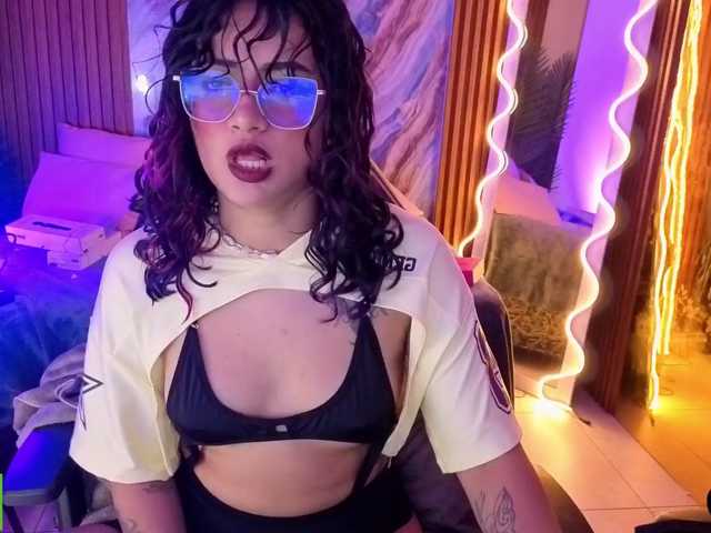 Kristen-tay