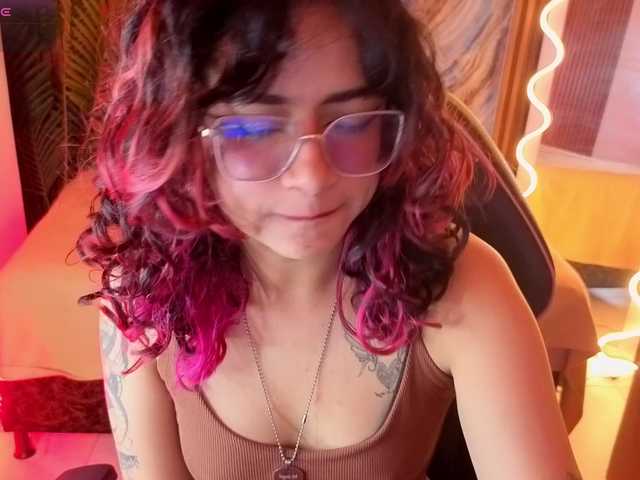 Kristen-tay live cam on BongaCams