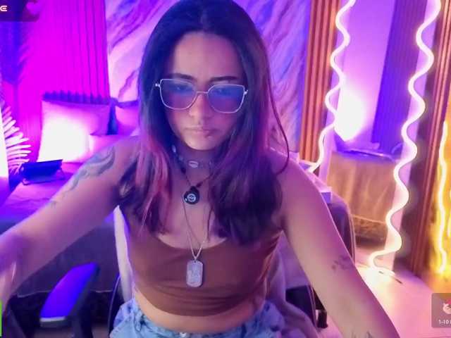Kristen-tay live cam on BongaCams