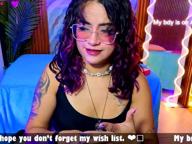 Kristen-tay live cam on BongaCams