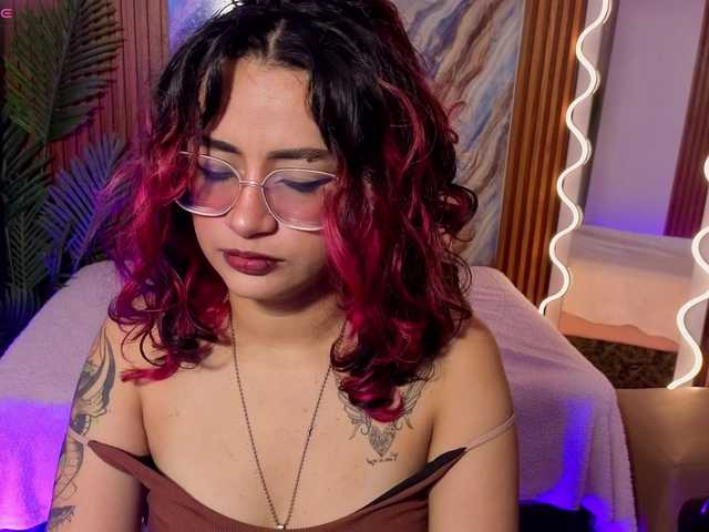 Kristen-tay live cam on BongaCams
