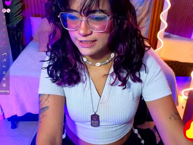 Kristen-tay live cam on BongaCams