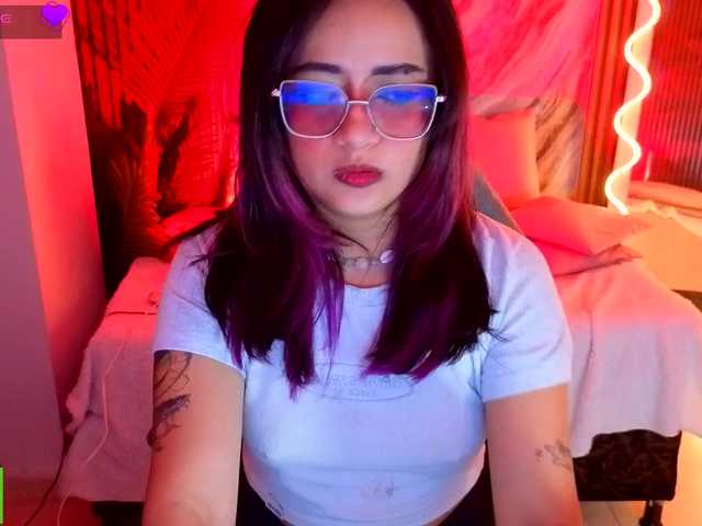 Kristen-tay live cam on BongaCams