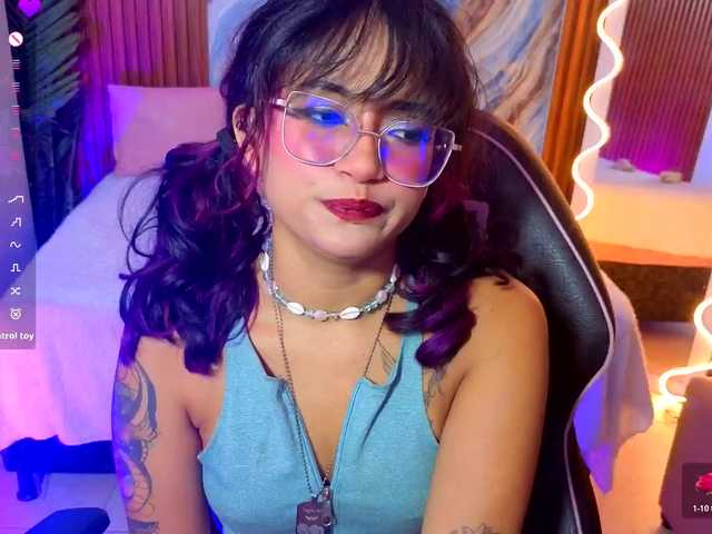 Kristen-tay live cam on BongaCams