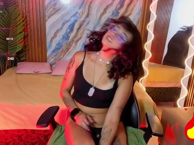 Kristen-tay live cam on BongaCams