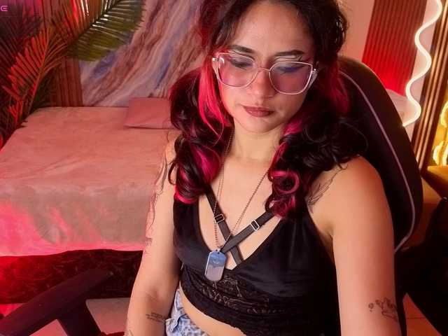 Kristen-tay live cam on BongaCams