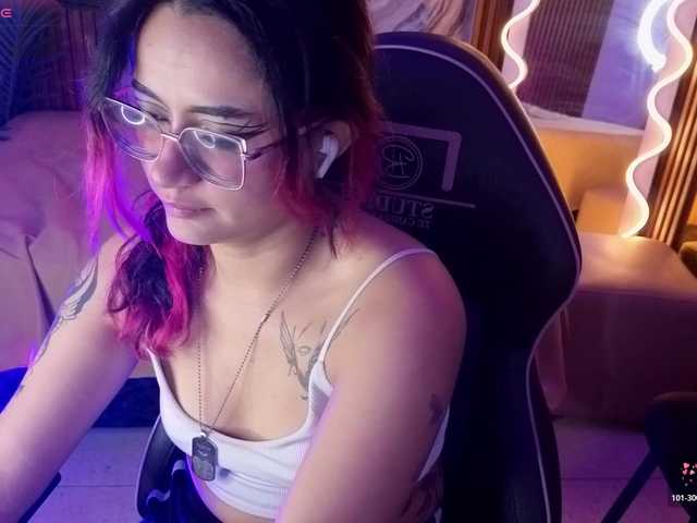 Kristen-tay live cam on BongaCams