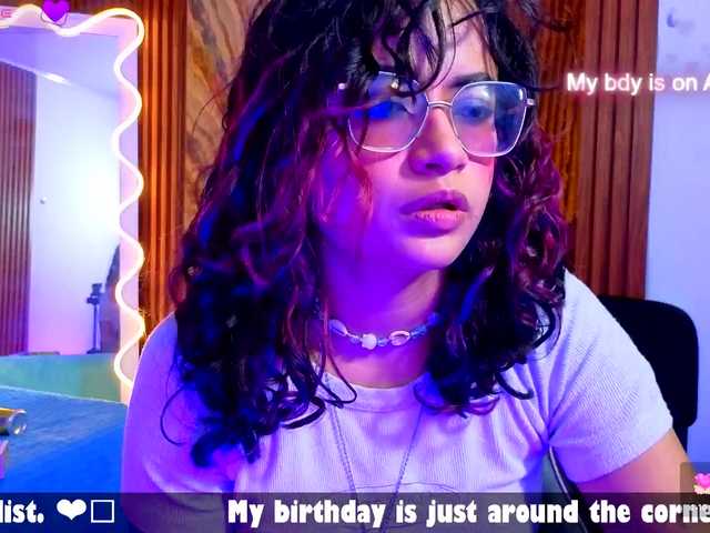 Kristen-tay live cam on BongaCams