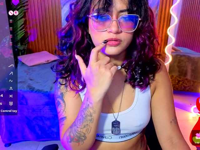 Kristen-tay live cam on BongaCams
