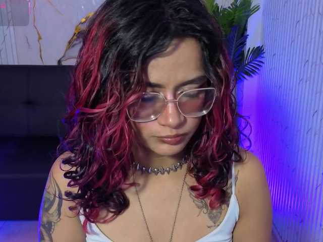 Kristen-tay's BongaCams show and profile