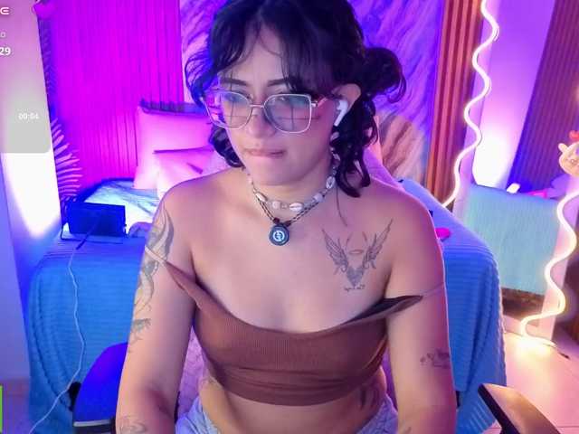 Kristen-tay live cam on BongaCams