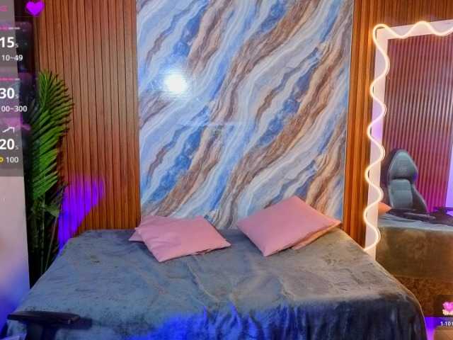 Kristen-tay live cam on BongaCams