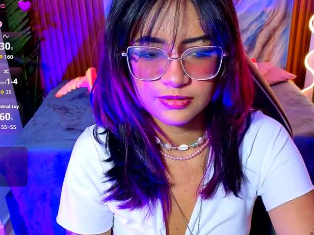 Kristen-tay live cam on BongaCams