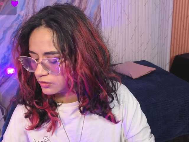 Kristen-tay's BongaCams show and profile