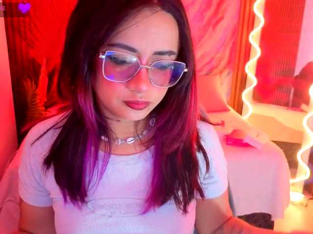 Kristen-tay live cam on BongaCams