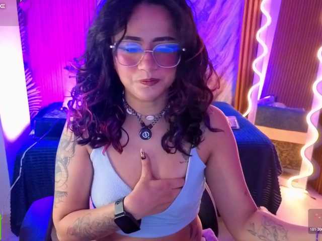 Kristen-tay live cam on BongaCams